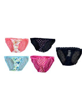 Gilly Hicks Lot of 5 Down Undies String Bikini Panties Floral Lace Size Small S